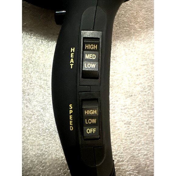 Hot Tools Signature Series Ionic Hair Dryer 3 Heat 2 Speeds and Cool Shot 1875W - Picture 12 of 14